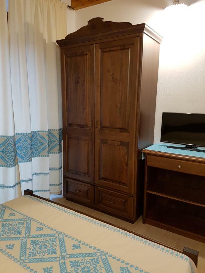Casa Vacanze La Pavoncella Иглесиас Екстериор снимка