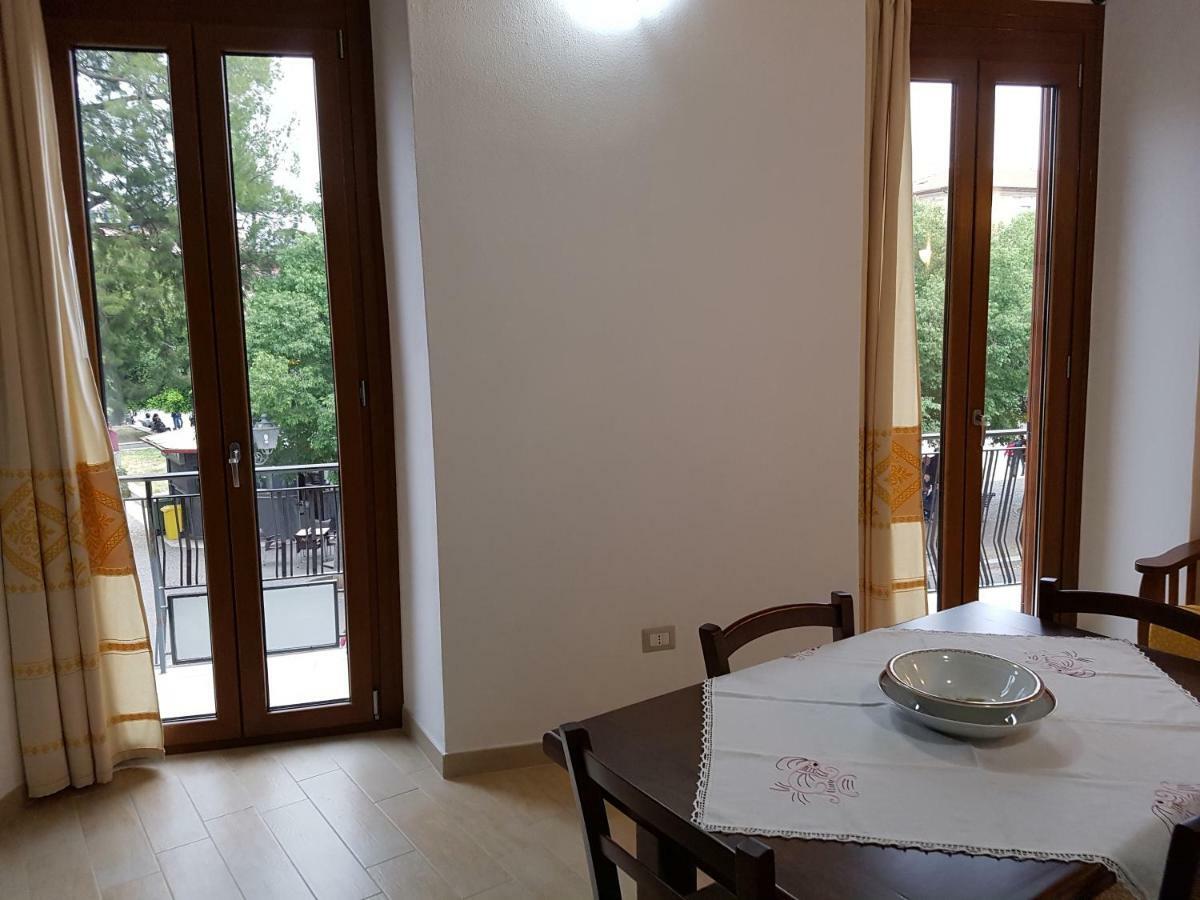 Casa Vacanze La Pavoncella Иглесиас Екстериор снимка
