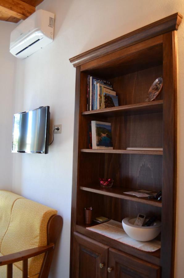 Casa Vacanze La Pavoncella Иглесиас Екстериор снимка
