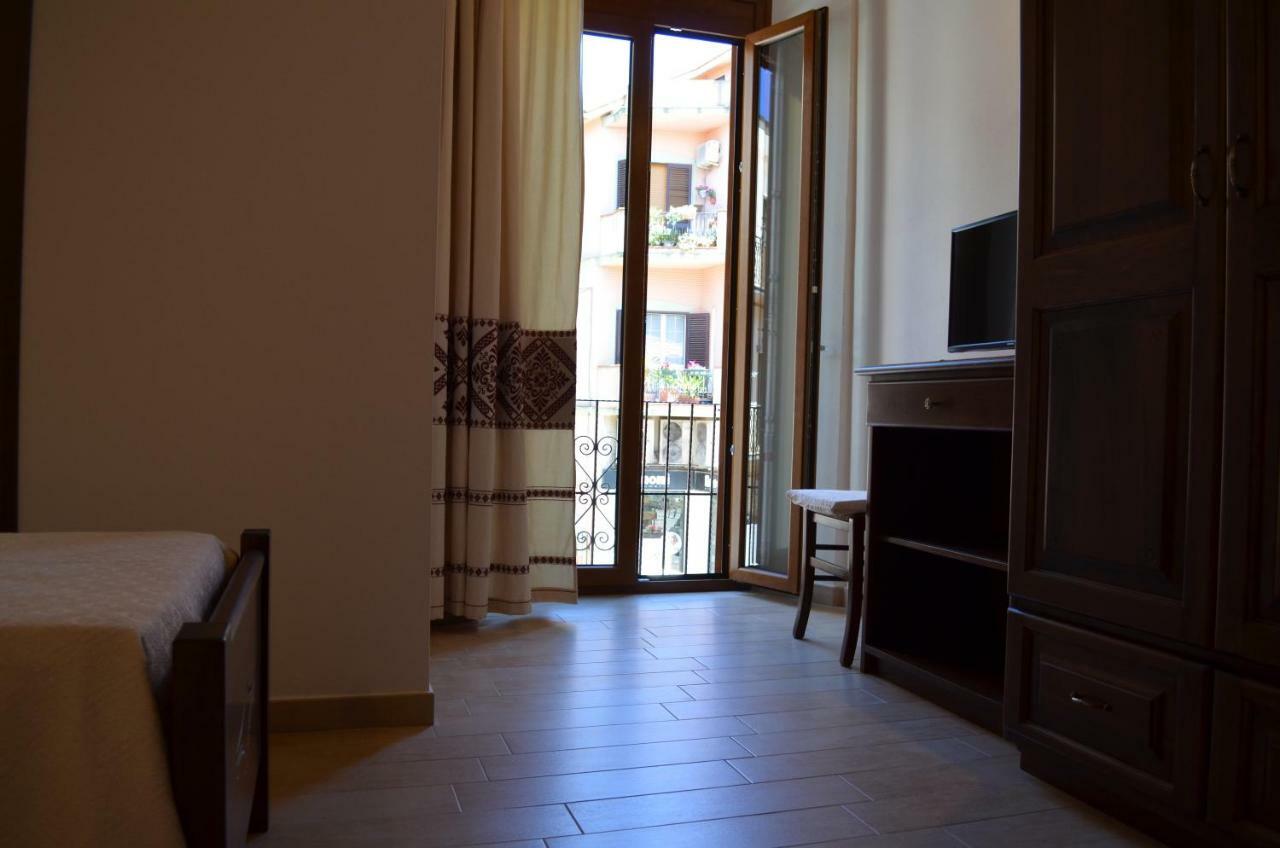 Casa Vacanze La Pavoncella Иглесиас Екстериор снимка